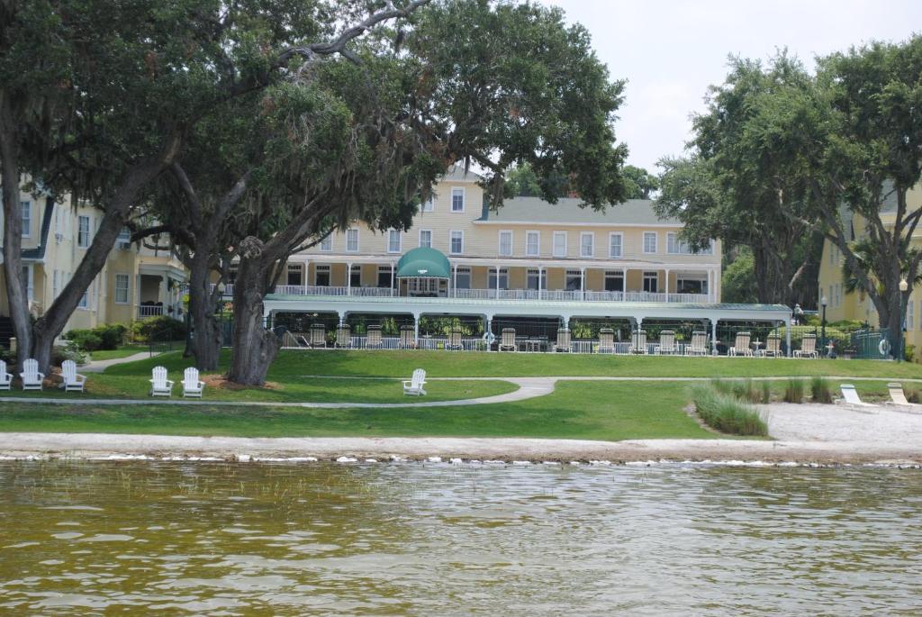 Lakeside Inn On Lake Dora Маунт-Дора Екстер'єр фото